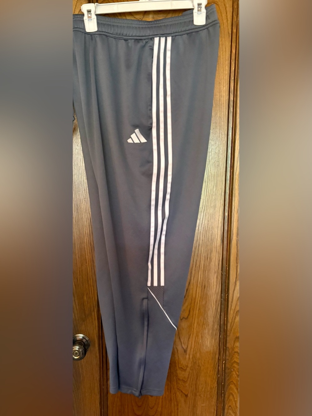 Men's adidas Tiro25 essential training pants. 
Pet and smoke free home.